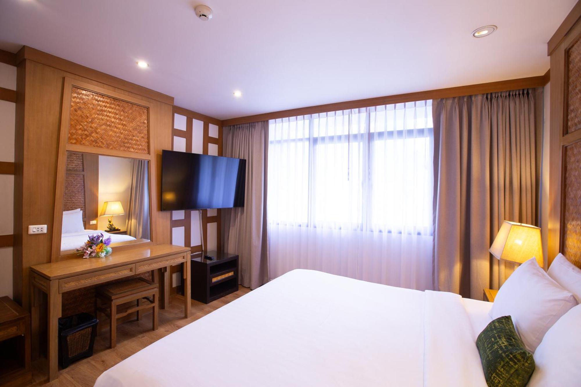The Tarntawan Hotel Surawong Banguecoque Exterior foto