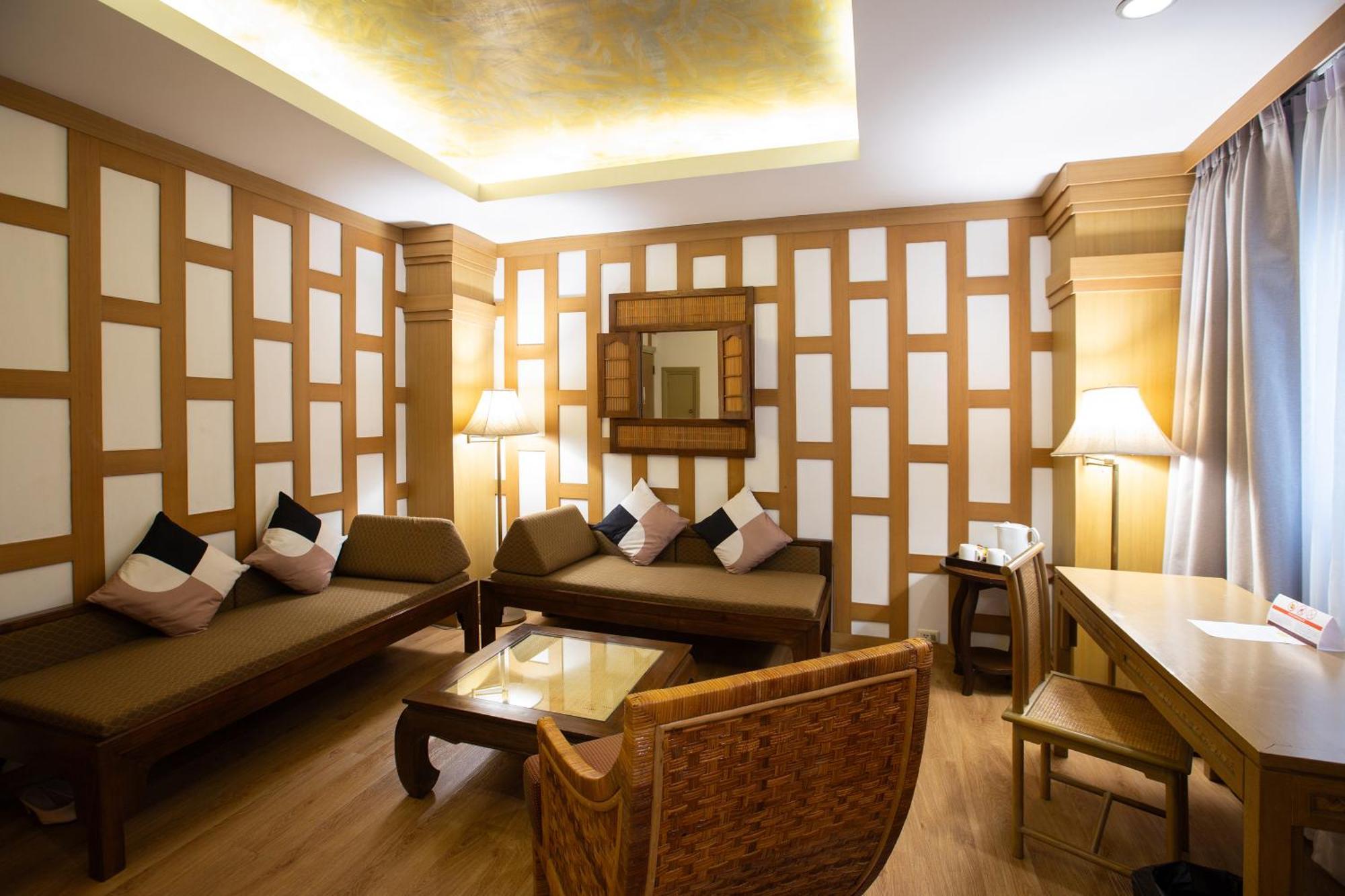 The Tarntawan Hotel Surawong Banguecoque Exterior foto