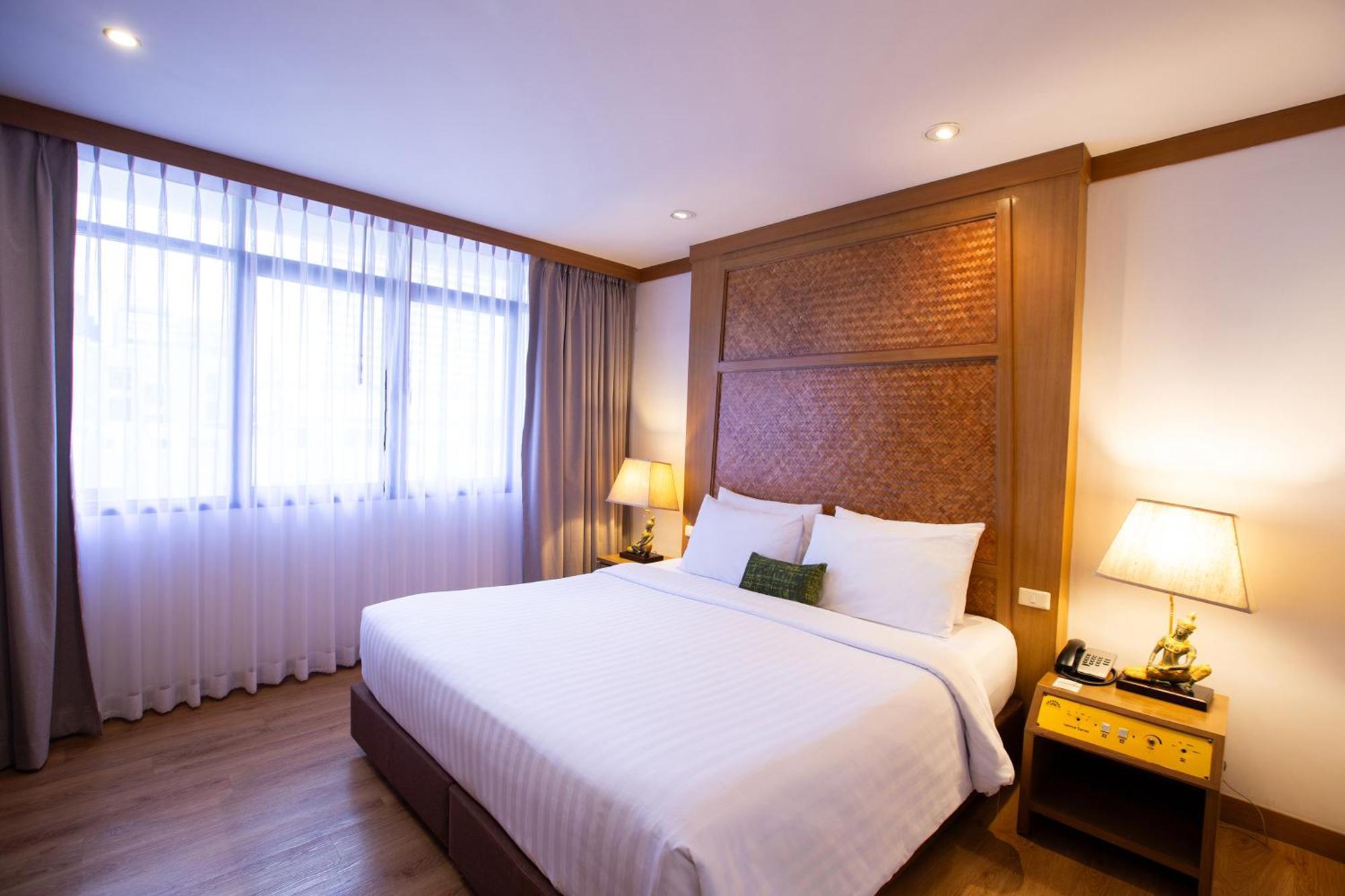 The Tarntawan Hotel Surawong Banguecoque Exterior foto